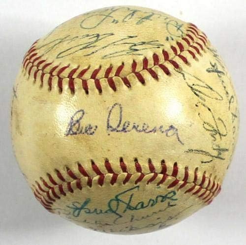 1953 Отбор на Чикаго Къбс Подписа договор с Националната бейзболна лига на Джайлз с помощта на бейзболни топки